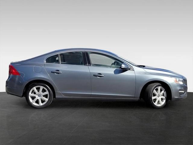 2016 Volvo S60 T5 Drive-E Premier 2016 Volvo S60 T5 Drive-E Premier