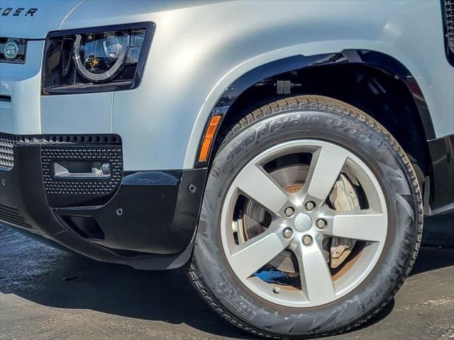 2024 Land Rover Defender 110 P400 X-Dynamic SE