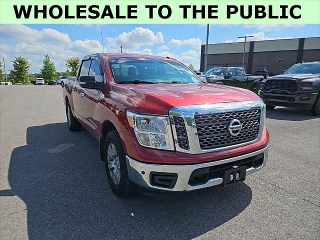 2018 Nissan TITAN SV