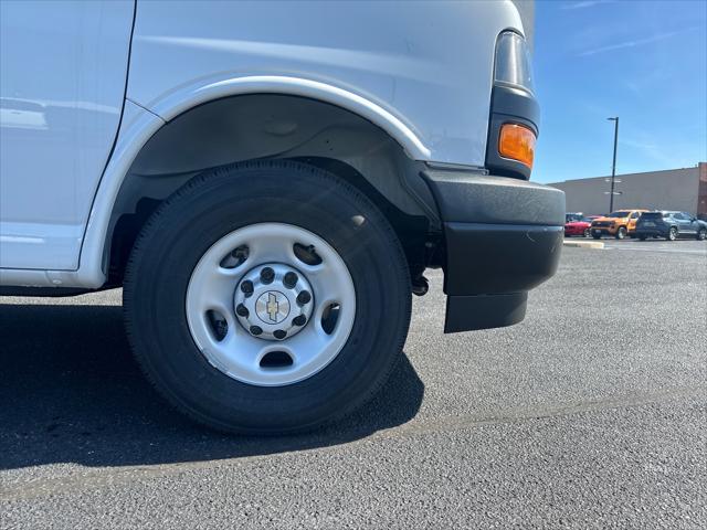 2025 Chevrolet Express Cargo Van RWD 2500 Regular Wheelbase WT