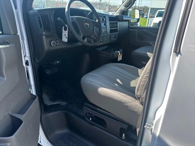 2025 Chevrolet Express Cargo Van RWD 2500 Regular Wheelbase WT