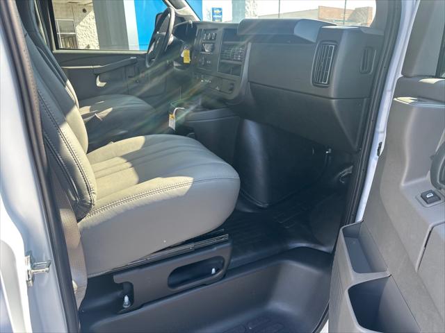 2025 Chevrolet Express Cargo Van RWD 2500 Regular Wheelbase WT