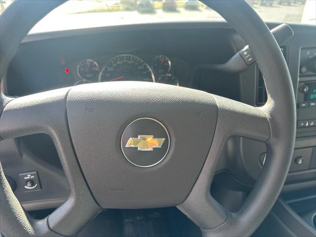 2025 Chevrolet Express Cargo Van RWD 2500 Regular Wheelbase WT