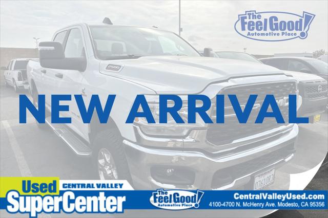 2024 RAM 2500 Big Horn Crew Cab 4x4 64 Box