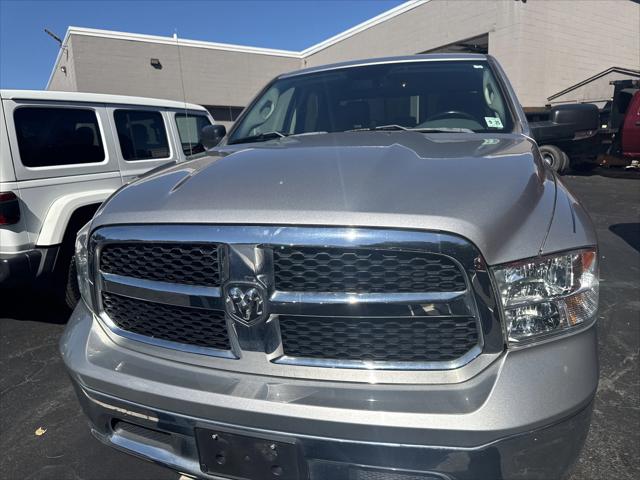 2020 RAM 1500 Classic SLT Crew Cab 4x2 64 Box