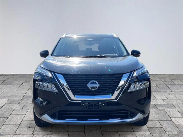 2023 Nissan Rogue Platinum FWD