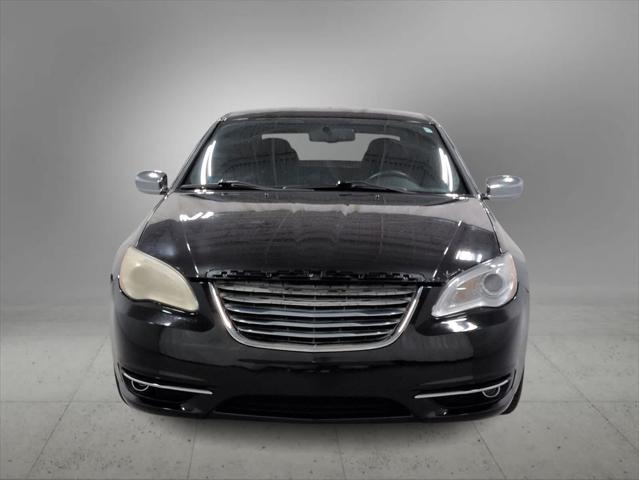 2013 Chrysler 200 Limited 2013 Chrysler 200 Limited