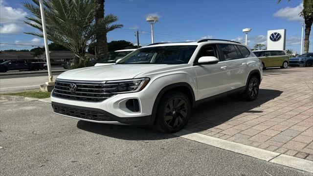 2026 Volkswagen Atlas SE with Technology