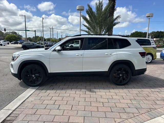 2026 Volkswagen Atlas SE with Technology