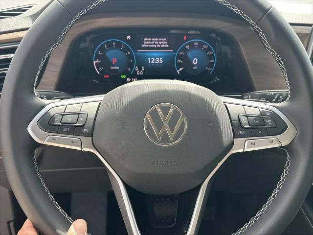 2026 Volkswagen Atlas SE with Technology
