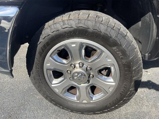 2018 RAM 3500 Laramie Crew Cab 4x4 64 Box 2018 RAM 3500 Laramie Crew Cab 4x4 64 Box