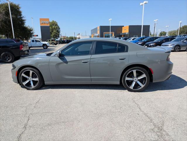 2017 Dodge Charger SXT RWD