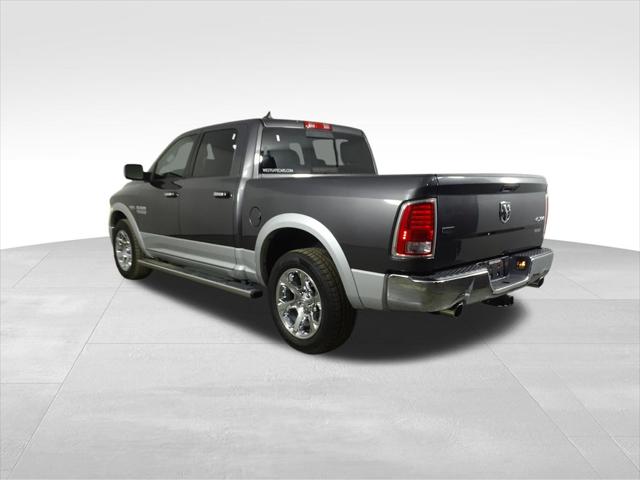 2017 RAM 1500 Laramie Crew Cab 4x4 57 Box