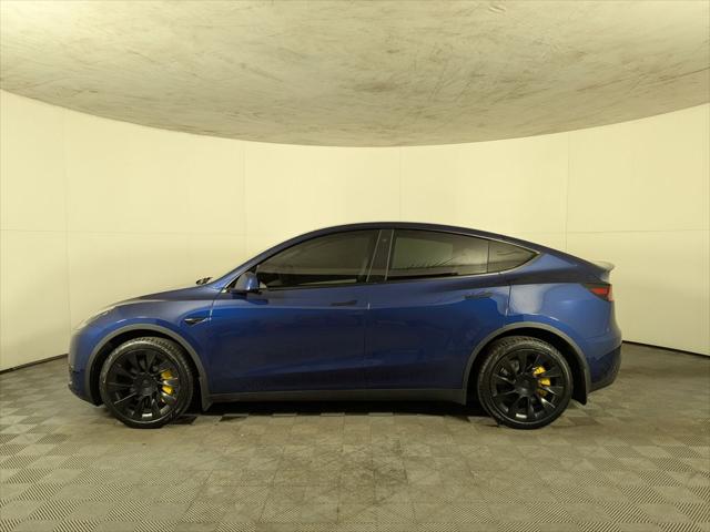 2022 Tesla Model Y Long Range Dual Motor All-Wheel Drive