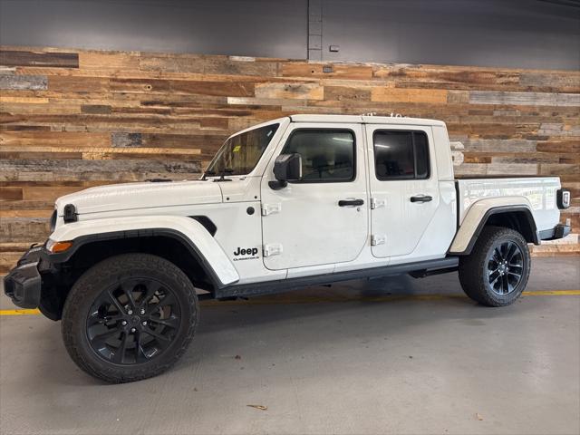 2025 Jeep Gladiator Nighthawk