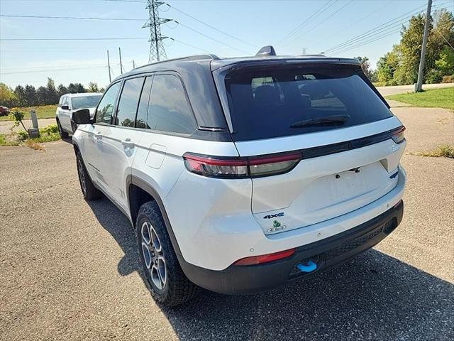 2022 Jeep Grand Cherokee 4xe Trailhawk 4x4