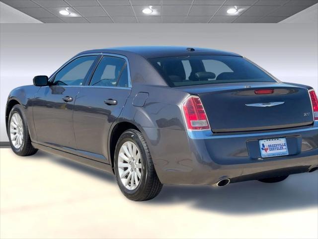 2014 Chrysler 300 4dr Sdn RWD 2014 Chrysler 300 4dr Sdn RWD