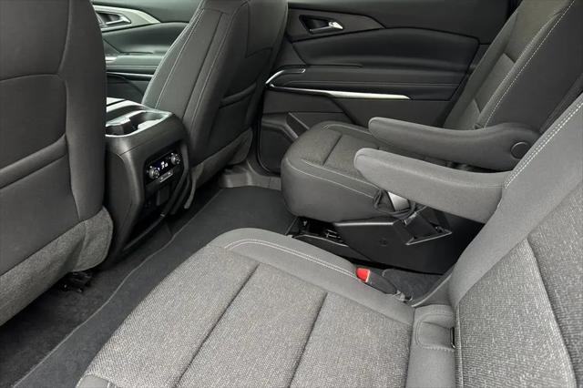 2026 Chevrolet Traverse FWD LT