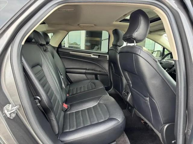 2017 Ford Fusion SE