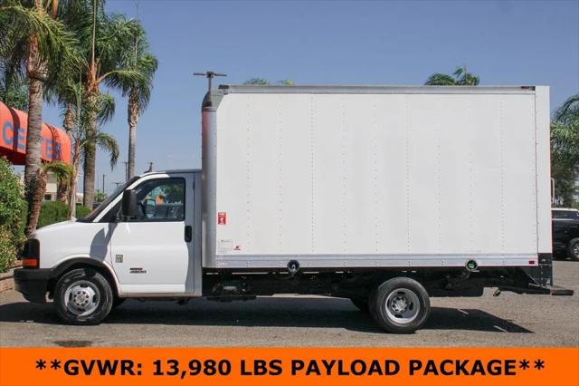 2014 Chevrolet Express Cutaway 4500 Diesel