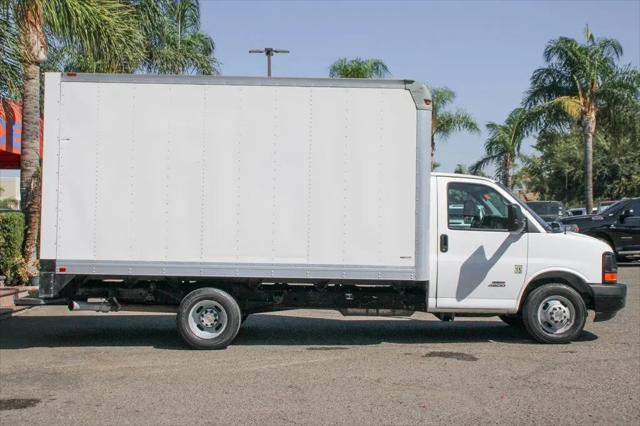 2014 Chevrolet Express Cutaway 4500 Diesel