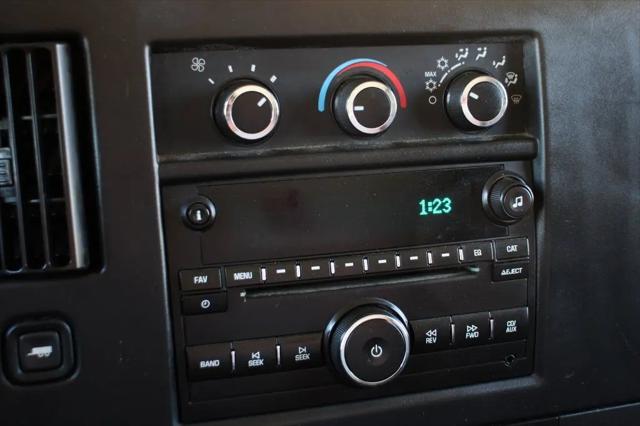 2014 Chevrolet Express Cutaway 4500 Diesel
