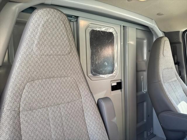2025 GMC Savana Cutaway Work Van