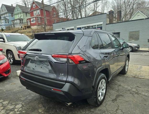 2021 Toyota RAV4 LE