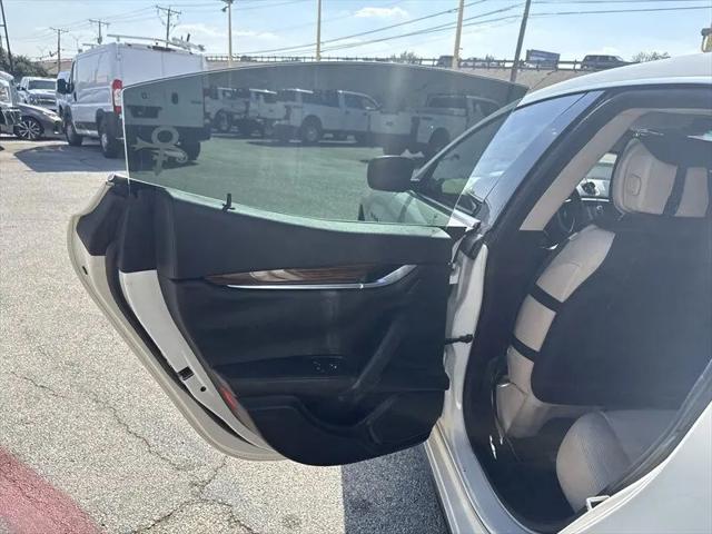 2014 Maserati Ghibli Base