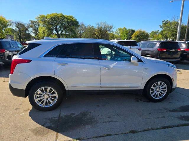 2017 Cadillac XT5 Standard