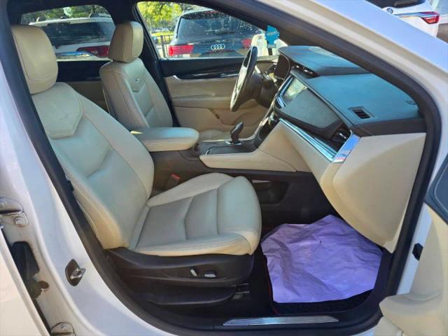 2017 Cadillac XT5 Standard