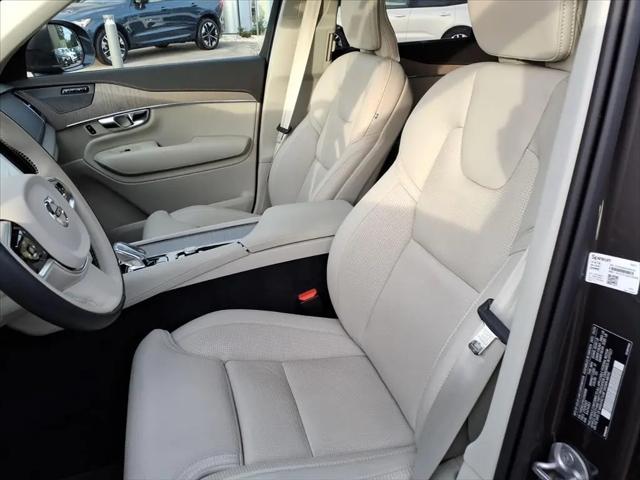 2025 Volvo XC90 B6 Ultra