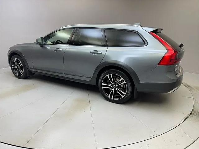 2019 Volvo V90 Cross Country T5