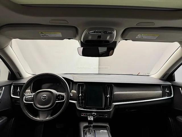2019 Volvo V90 Cross Country T5