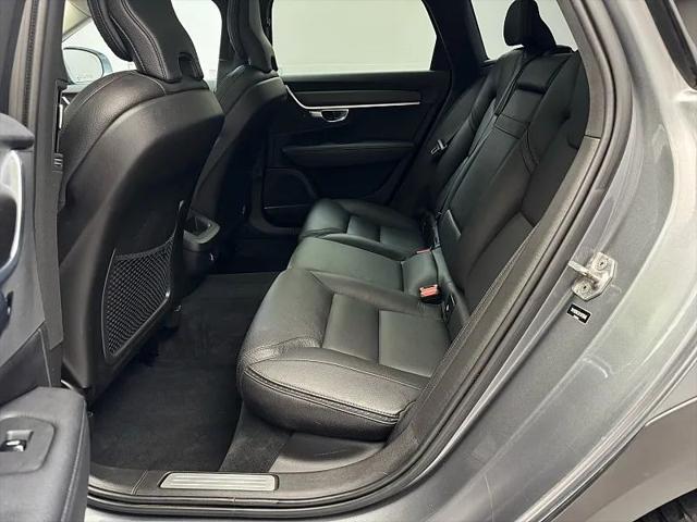 2019 Volvo V90 Cross Country T5