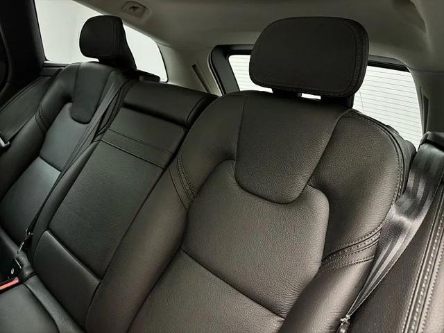 2019 Volvo V90 Cross Country T5