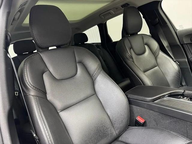 2019 Volvo V90 Cross Country T5