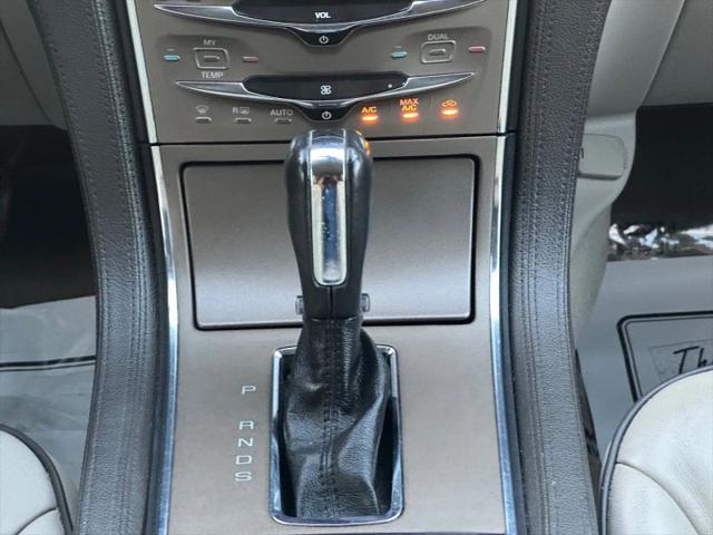 2015 Lincoln MKX Base