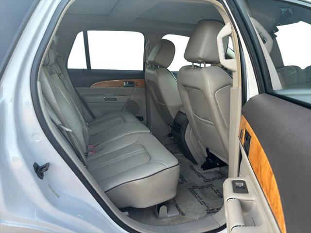2015 Lincoln MKX Base