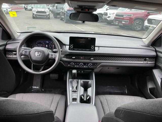 2025 Honda Accord Sedan SE