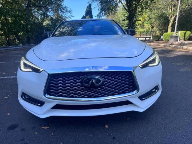 2020 INFINITI Q60 LUXE AWD