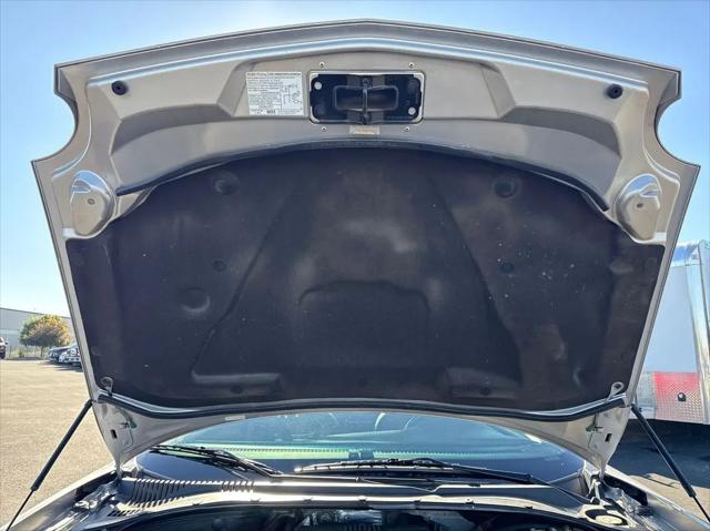 2004 Ford Thunderbird Premium
