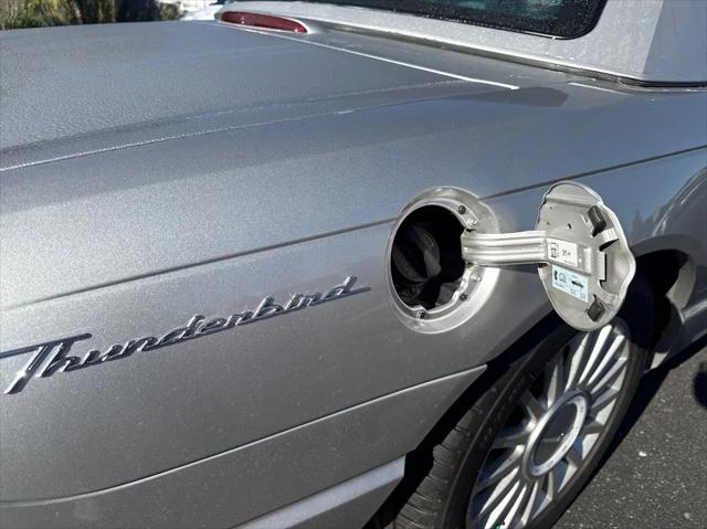 2004 Ford Thunderbird Premium