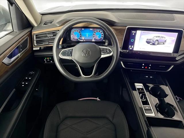 2024 Volkswagen Atlas 2.0T SE w/Technology