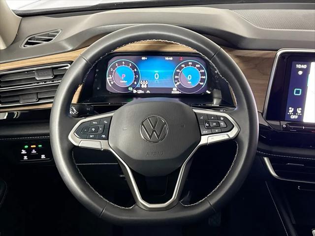 2024 Volkswagen Atlas 2.0T SE w/Technology