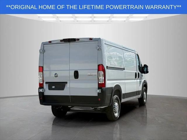 2025 Ram ProMaster Cargo Van Tradesman Low Roof 136" WB w/Pass Seat