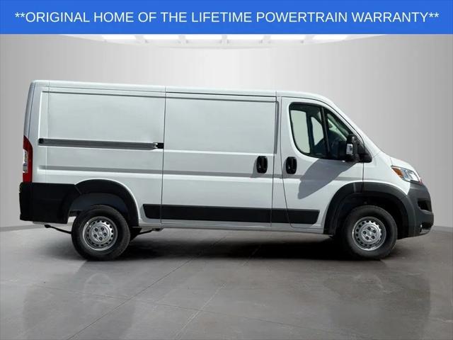 2025 Ram ProMaster Cargo Van Tradesman Low Roof 136" WB w/Pass Seat