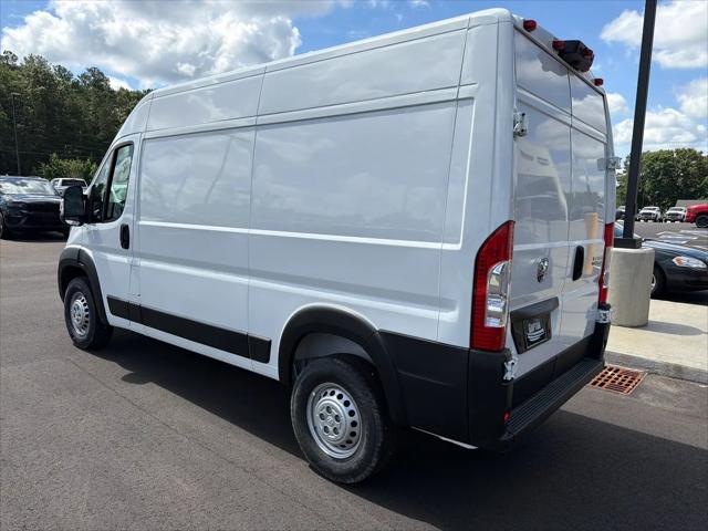 2026 Ram ProMaster Cargo Van Tradesman High Roof 136" WB w/Pass Seat