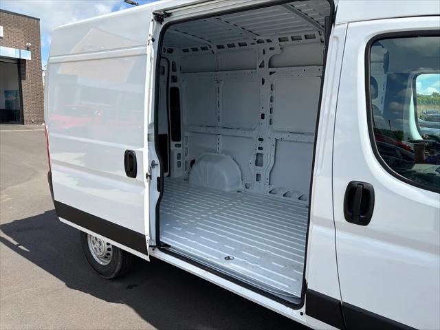 2026 Ram ProMaster Cargo Van Tradesman High Roof 136" WB w/Pass Seat