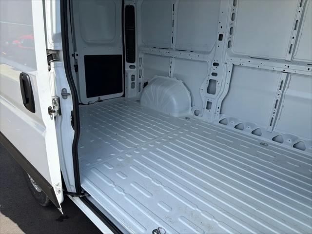 2026 Ram ProMaster Cargo Van Tradesman High Roof 136" WB w/Pass Seat